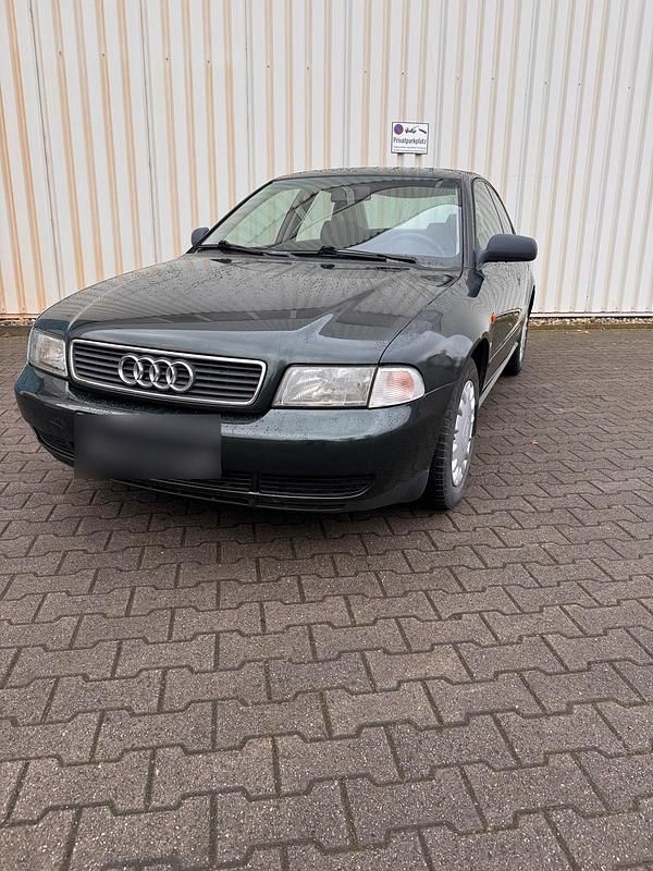 Gebraucht Audi A4 125 PS (91 kW) 2002 Grün Limousine
