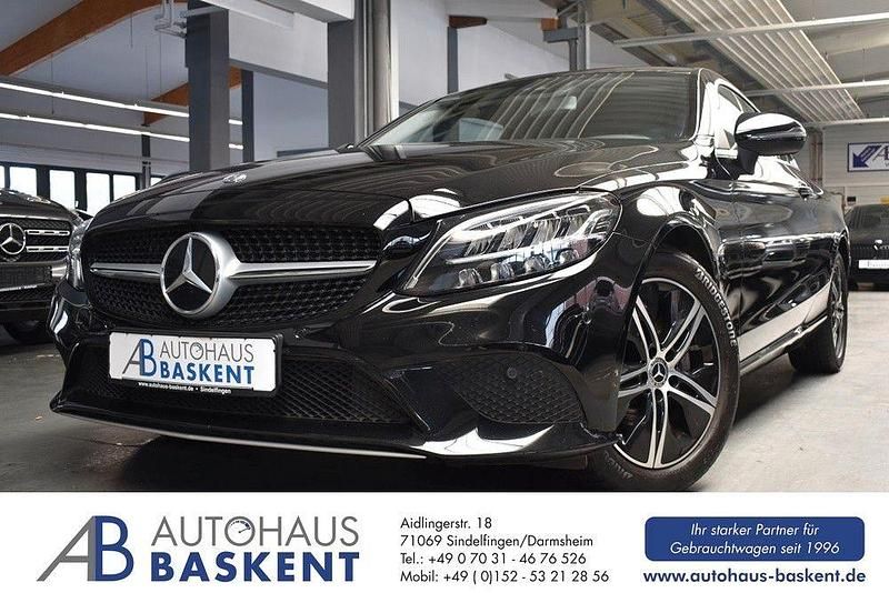 Schwarz Gebraucht 2020 Mercedes C220 Coupé | 32.890 € (Superpreis) - Bild 1/4