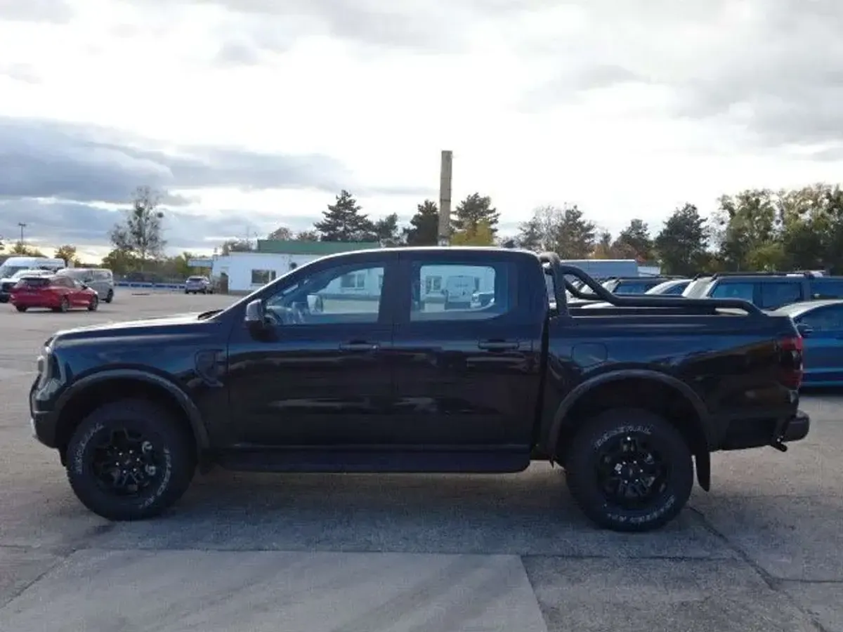 Neu Ford Ranger Tremor 205 PS (150 kW) 2025 Agate black metallic Pickup