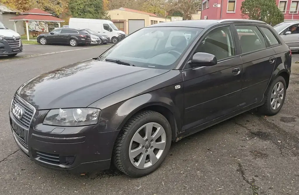 Gebraucht Audi A3 Ambiente 140 PS (102 kW) 2006 Grau Kleinwagen