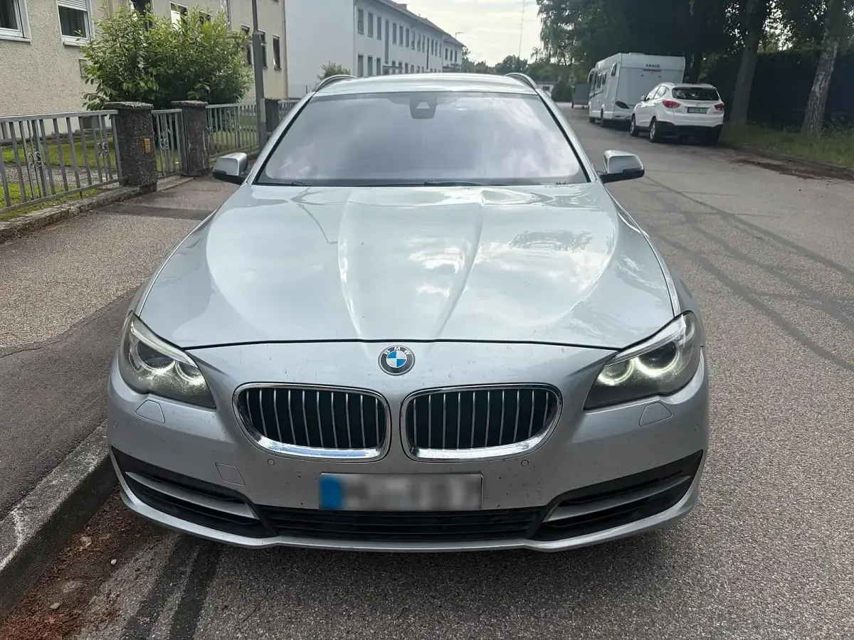 Gebraucht BMW 530 258 PS (189 kW) 2014 Silber Kombi