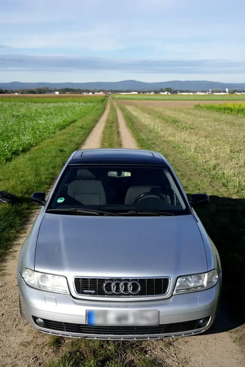 Gebraucht Audi A4 Basis 165 PS (121 kW) 1999 Silber Limousine