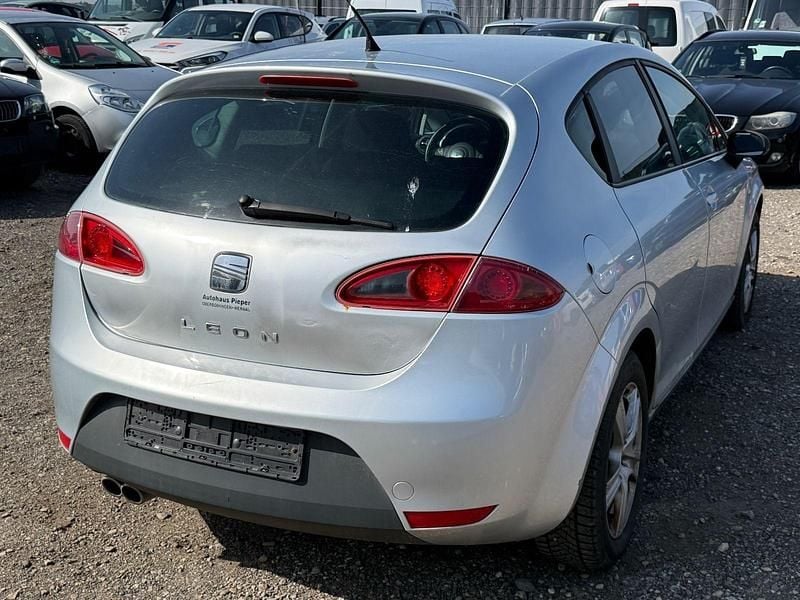 Usado Seat Leon FR 170 HP (125 kW) 2007 Cinzento Citadino