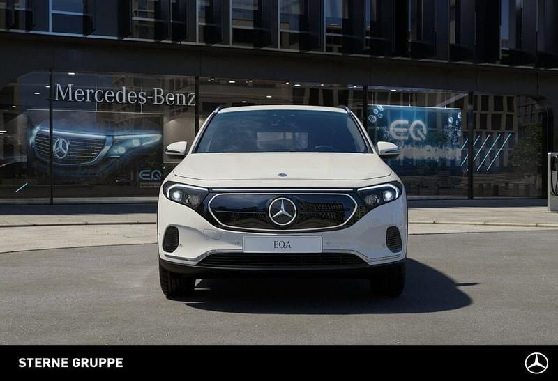 Gebraucht Mercedes EQA250+ Progressive 139 kW (190 PS) 2024 Unilack polarweiß SUV
