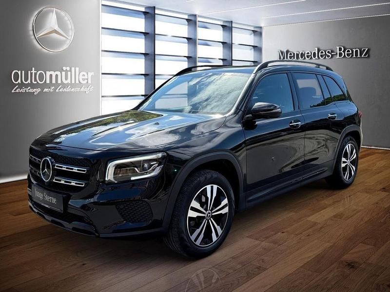 Schwarz Gebraucht 2022 Mercedes GLB200 Night SUV | 35.490 € (Fairer Preis) - Bild 1/4