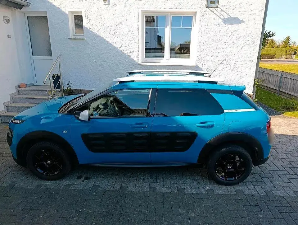 Gebraucht Citroën C4 SELECTION 110 PS (80 kW) 2018 Blau SUV