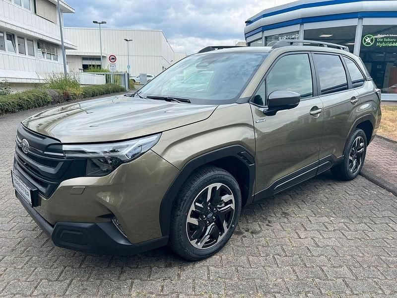 Grün Neu 2025 Subaru Forester Active SUV | 42.990 € (Fairer Preis) - Bild 1/4