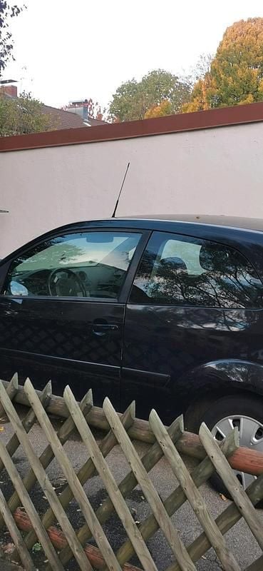 Gebraucht Ford Fiesta 60 PS (44 kW) 2008 Schwarz Kleinwagen