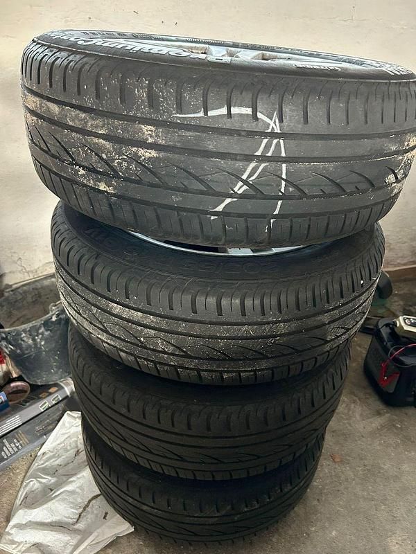 Gebraucht BMW 120 163 PS (119 kW) 2005 Schwarz Kleinwagen