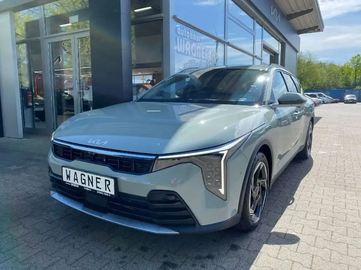 Neu Kia K4 Spirit 150 PS (110 kW) 2026 Grün Kombi