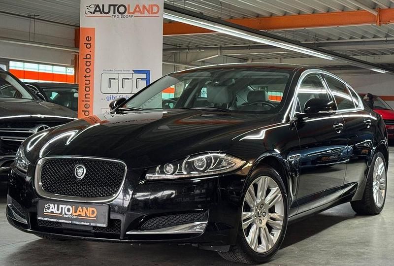 Gebraucht Jaguar XF R 241 PS (177 kW) 2012 Schwarz Limousine