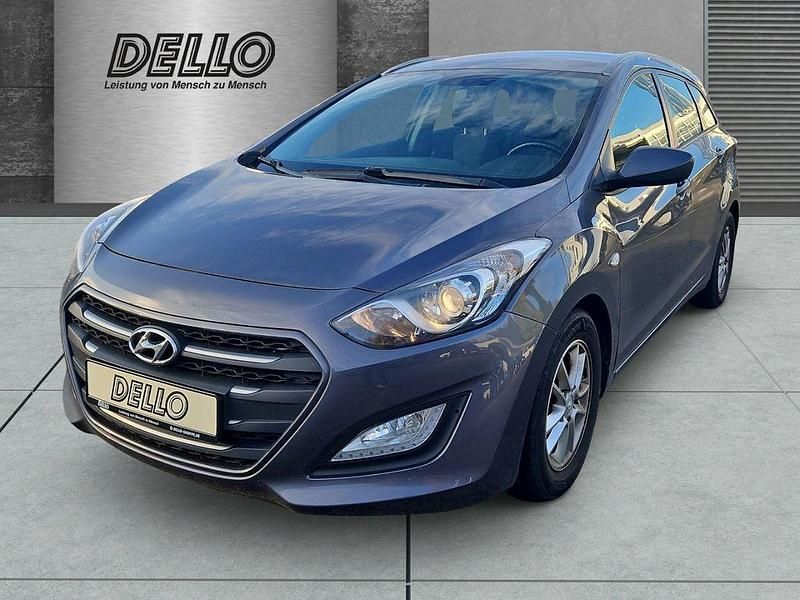 Grau Gebraucht 2016 Hyundai i30 Kombi | 8.980 € (Etwas zu teuer) - Bild 1/4