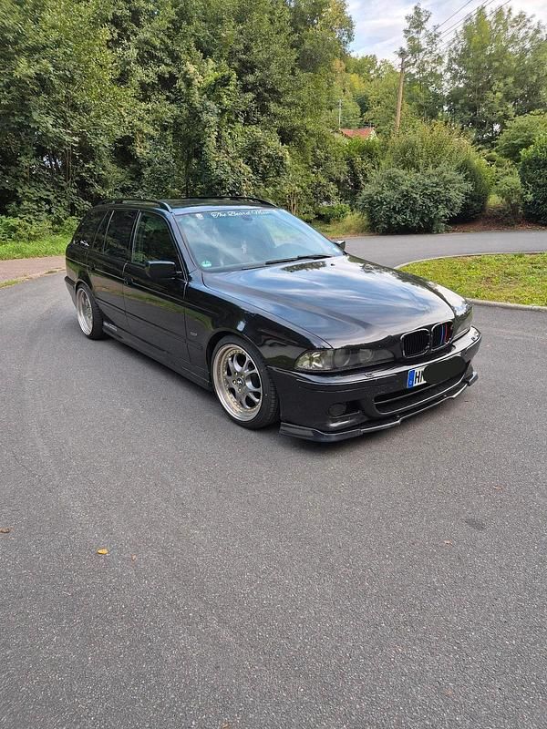 Schwarz Gebraucht 1997 BMW 523 Kombi | 5.500 € - Bild 1/4