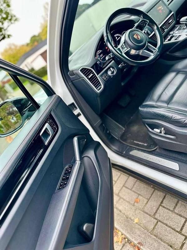 Gebraucht Porsche Cayenne 340 PS (250 kW) 2019 Weiß SUV