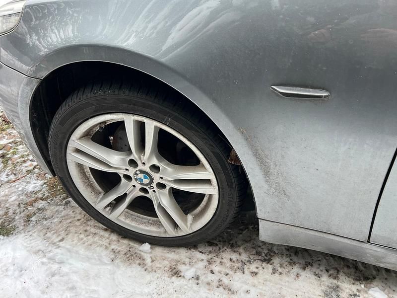 Grau Gebraucht 2010 BMW 520 Limousine | 6.000 € (Fairer Preis) - Bild 1/4