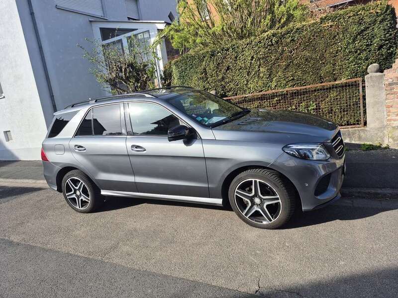 Gebraucht 2017 Mercedes GLE350 AMG line SUV | 31.400 € (Fairer Preis) - Bild 1/4