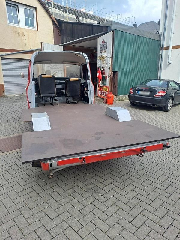 Second-hand Ford Transit 65 CP (47 kW) 1977 Roșu