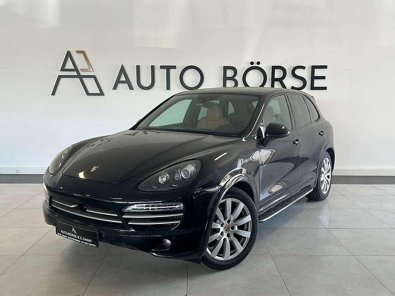 Schwarz Gebraucht 2014 Porsche Cayenne Platinum Edition SUV | 14.990 € (Fairer Preis) - Bild 1/3