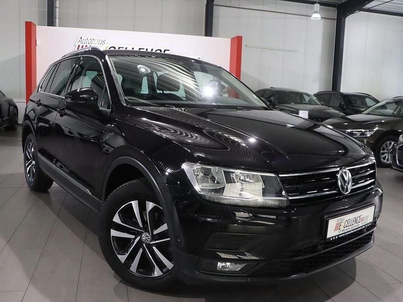 Schwarz Gebraucht 2020 VW Tiguan IQ Drive SUV | 21.111 € (Superpreis) - Bild 1/4