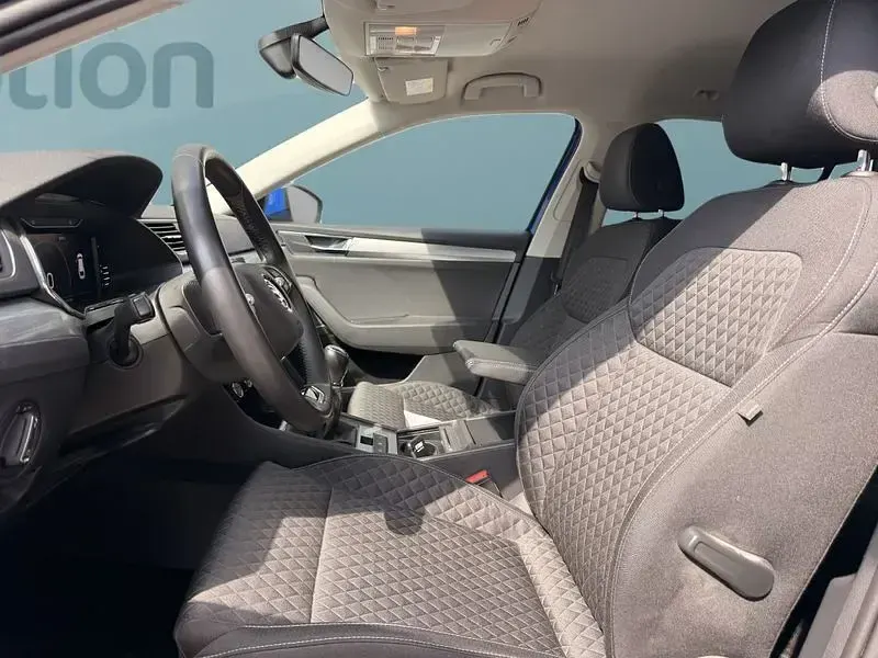 Gebraucht Skoda Superb 150 PS (110 kW) 2022 Andere Kombi