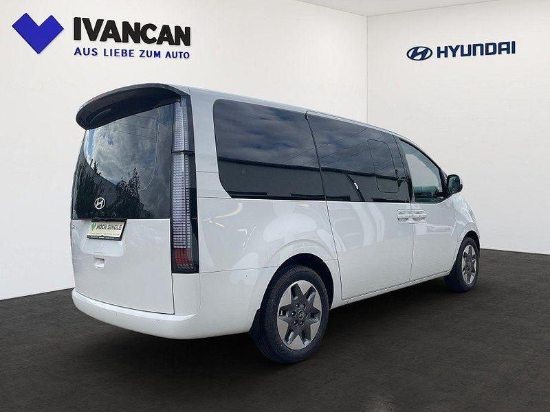 Neu Hyundai Staria Prime 224 PS (164 kW) 2025 Creamy white Van / Kleinbus