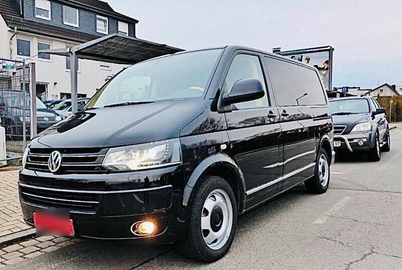 Schwarz Gebraucht 2012 VW T5 Business Van | 34.499 € - Bild 1/4