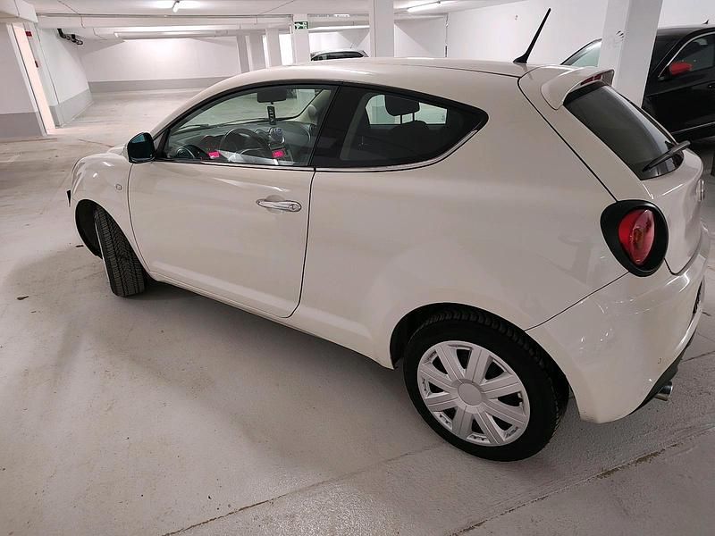 Gebraucht Alfa Romeo MiTo 120 PS (88 kW) 2011 Gelb Kleinwagen