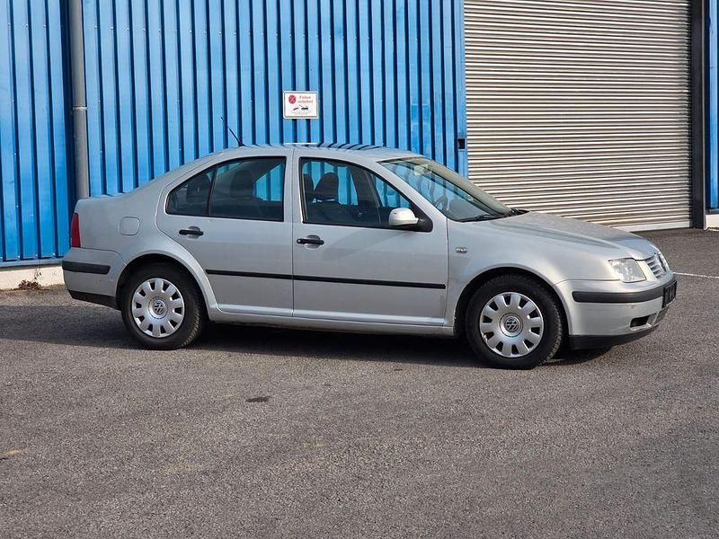 Gebraucht VW Bora 101 PS (74 kW) 2000 Silber Limousine