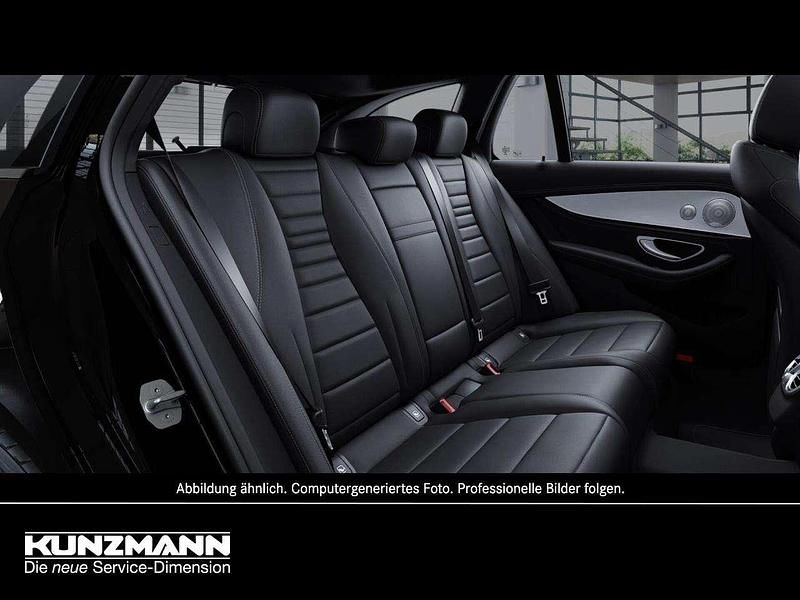 Gebraucht Mercedes E300 AMG 265 PS (194 kW) 2022 Unilack schwarz Kombi