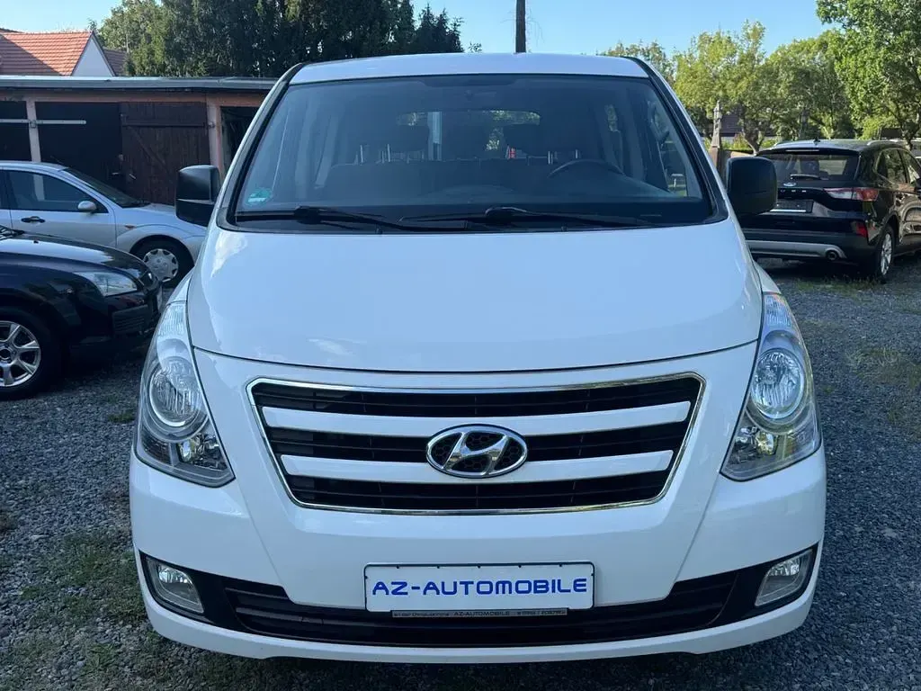 Gebraucht Hyundai H-1 Trend 136 PS (100 kW) 2017 Weiß Van / Kleinbus