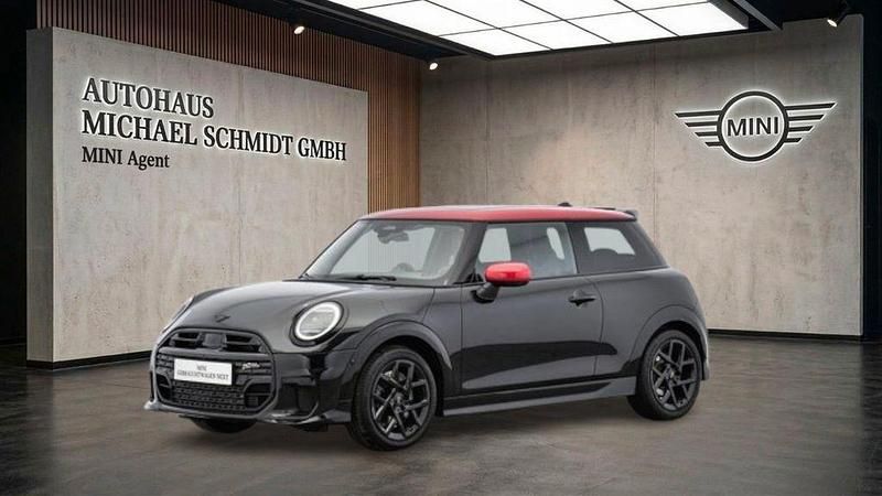 Usata Mini Cooper 156 CV (114 kW) 2024 Nero Utilitaria