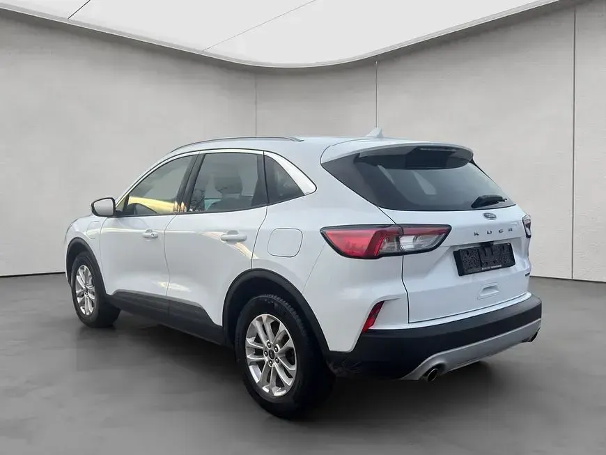 Gebraucht Ford Kuga Titanium 224 PS (164 kW) 2022 Weiß SUV
