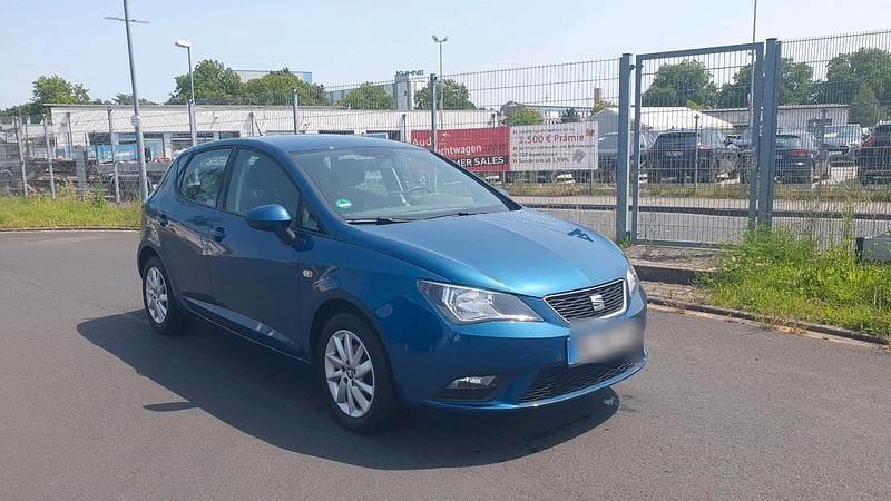 Blau Gebraucht 2015 Seat Ibiza Kleinwagen | 6.100 € (Guter Preis) - Bild 1/4