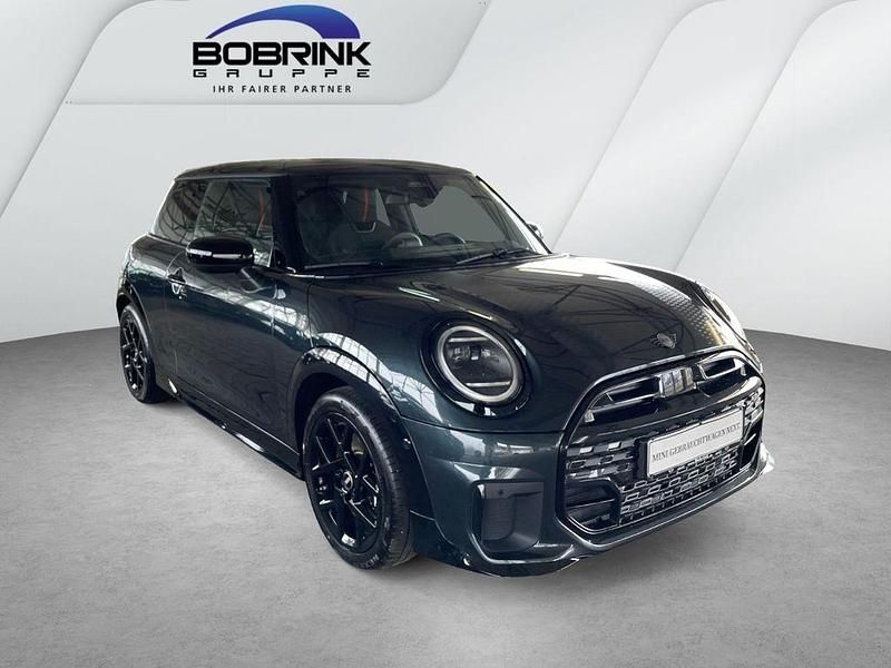 Używany Mini John Cooper Works 204 KM (150 kW) 2025 Szary Hatchback