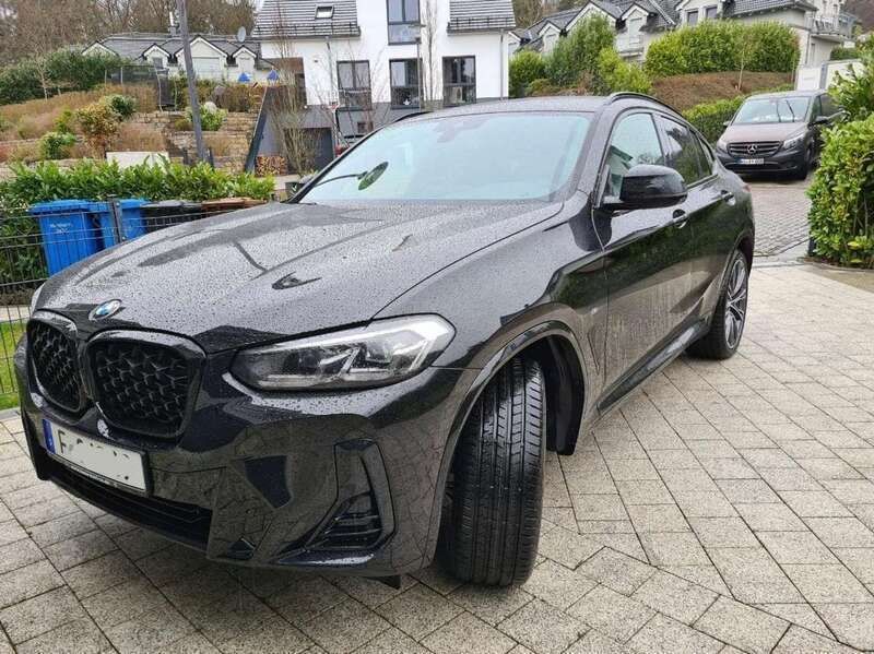 Schwarz Gebraucht 2022 BMW X4 M Sport SUV | 39.900 € (Superpreis) - Bild 1/4
