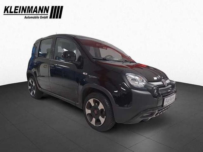 Gebraucht Fiat Panda Cross Cross Plus 69 PS (50 kW) 2023 Cinema schwarz Kleinwagen