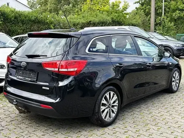 Gebraucht Kia Ceed Sportswagon DREAM-TEAM Edition 135 PS (99 kW) 2016 Schwarz Kombi