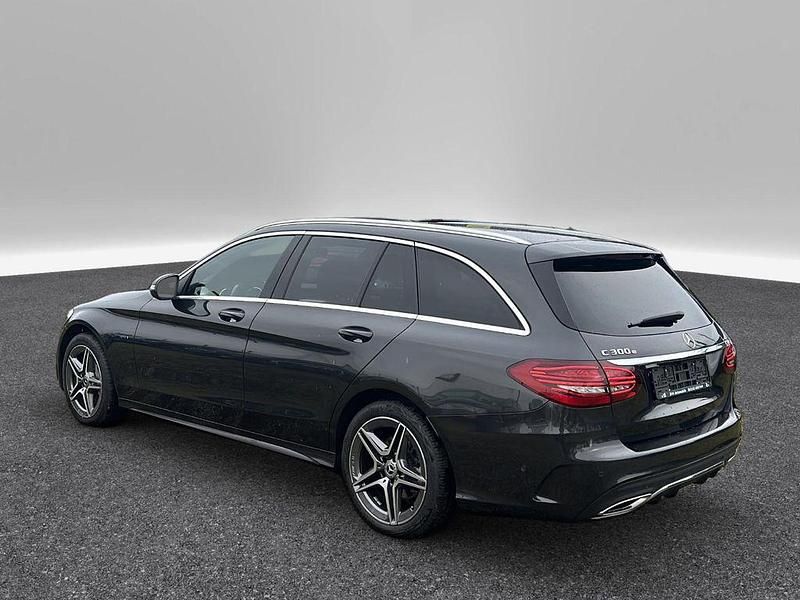 Gebraucht Mercedes C300e AMG line 211 PS (155 kW) 2020 Grau Limousine