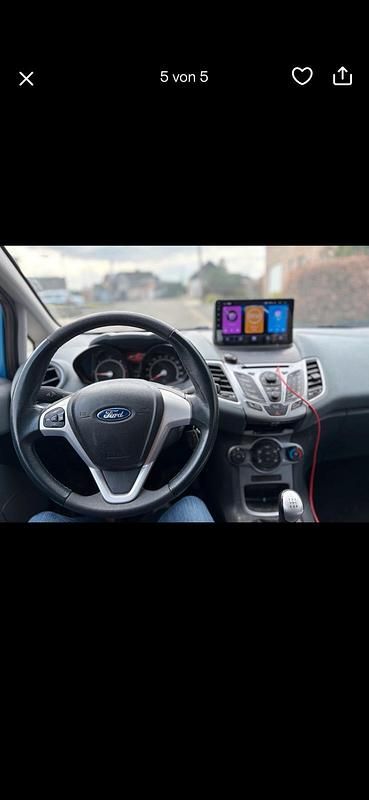 Gebraucht Ford Fiesta 90 PS (66 kW) 2009 Blau Kleinwagen