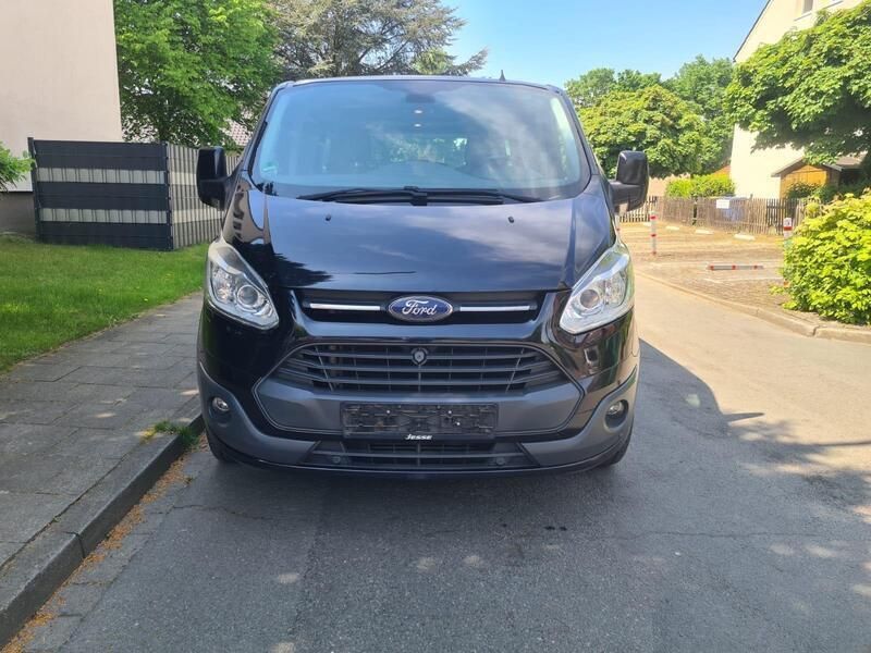 Schwarz Gebraucht 2014 Ford Tourneo Custom Van / Kleinbus | 14.499 € (Etwas zu teuer) - Bild 1/4