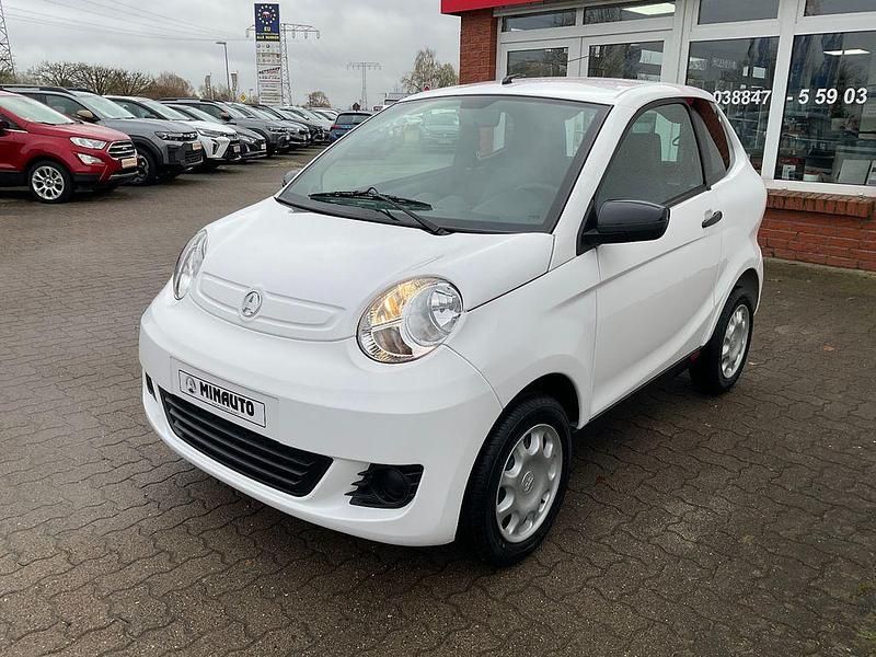 Weiß Gebraucht 2023 Aixam Minauto Kleinwagen | 10.775 € - Bild 1/4