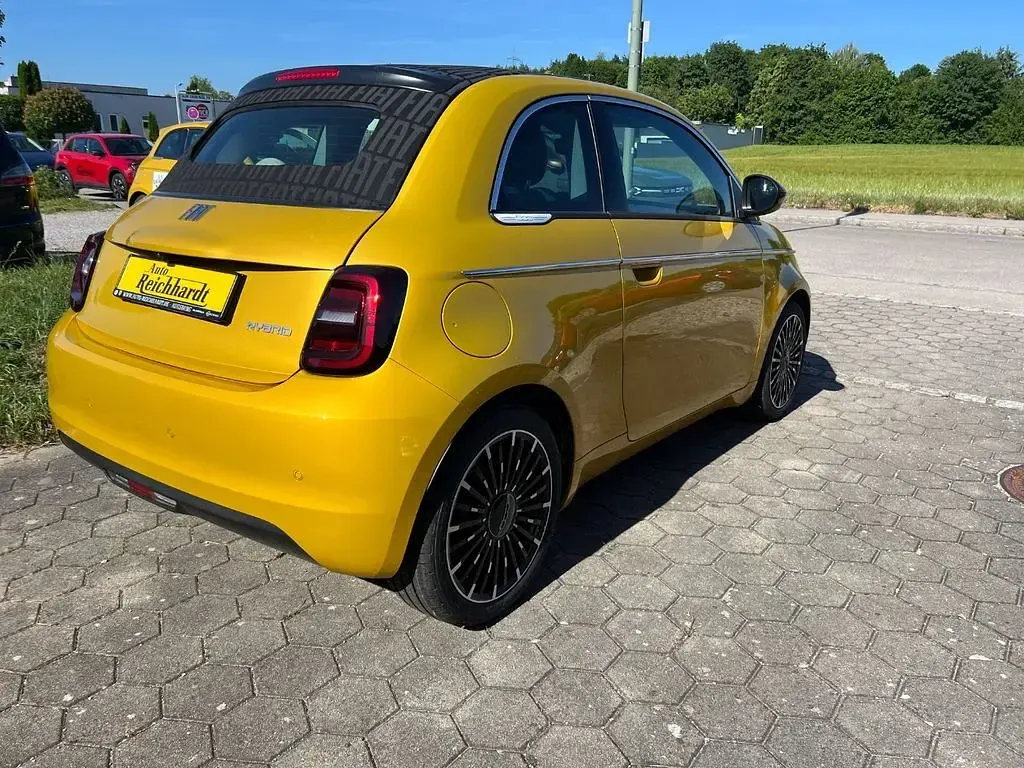 Neu Fiat 500 La Prima 65 PS (47 kW) 2026 Gelb Cabrio