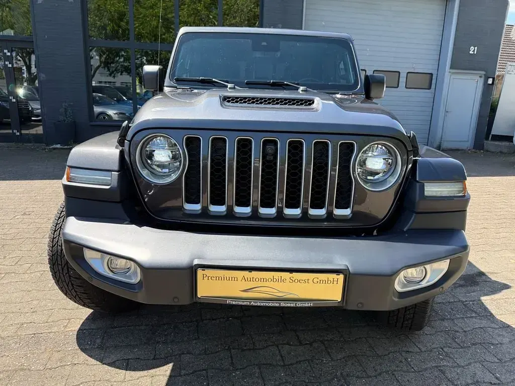 Gebraucht Jeep Gladiator Overland 264 PS (194 kW) 2021 Grau Pickup