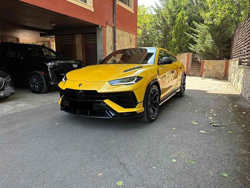 Gelb Gebraucht 2024 Lamborghini Urus SUV | 323.680 € - Bild 1/4