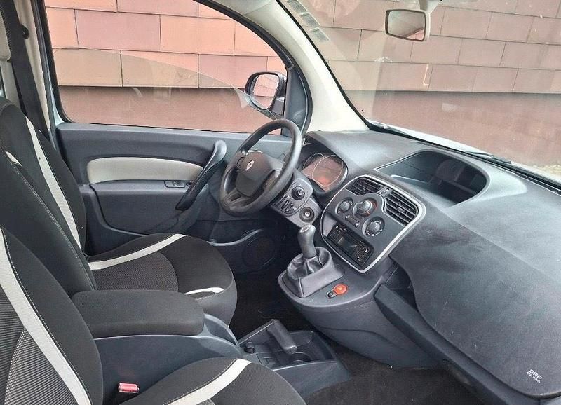 Gebraucht Renault Kangoo 90 PS (66 kW) 2015 Silber Van / Kleinbus