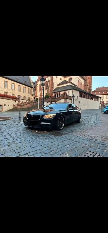 Schwarz Gebraucht 2010 BMW 730 Limousine | 14.000 € (Teuer) - Bild 1/4