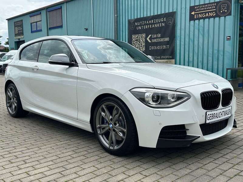 Alpinweiss iii Gebraucht 2013 BMW 135 Kleinwagen | 17.990 € (Fairer Preis) - Bild 1/4