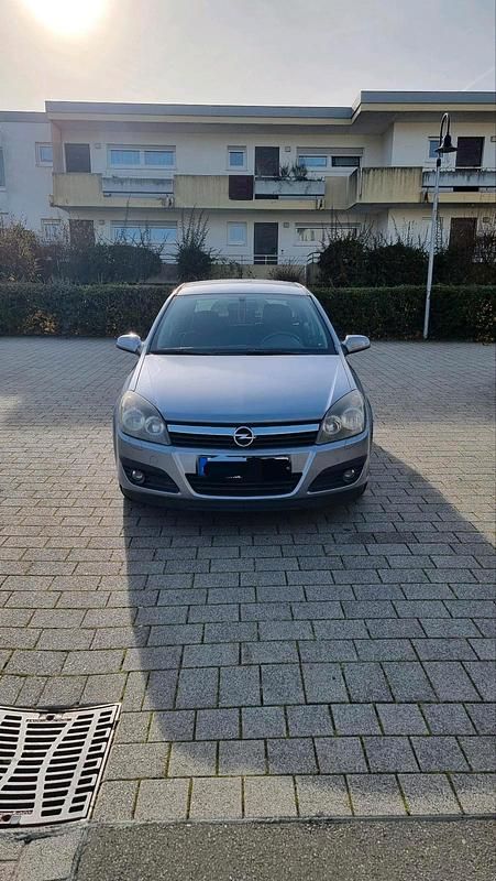 Silber Gebraucht 2006 Opel Astra Limousine | 700 € (Superpreis) - Bild 1/4