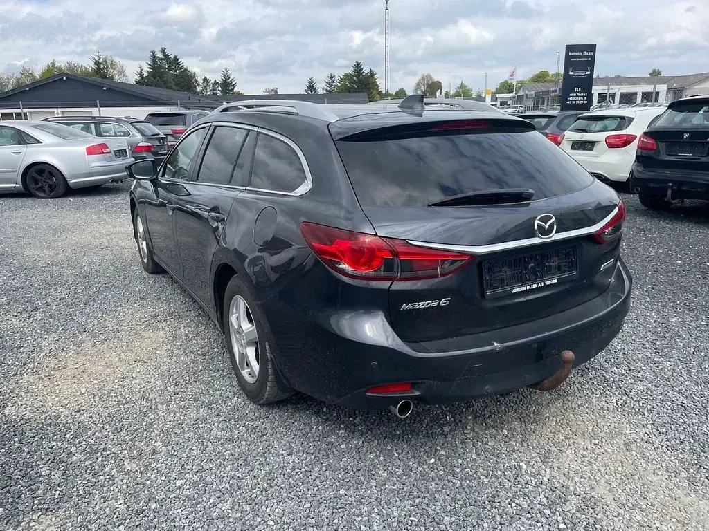 Używany Mazda 6 Center-Line 150 KM (110 kW) 2013 Szary Sedan/Limuzyna
