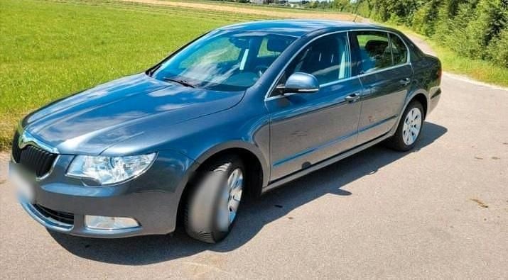 Gebraucht Skoda Superb 160 PS (117 kW) 2008 Grau Limousine